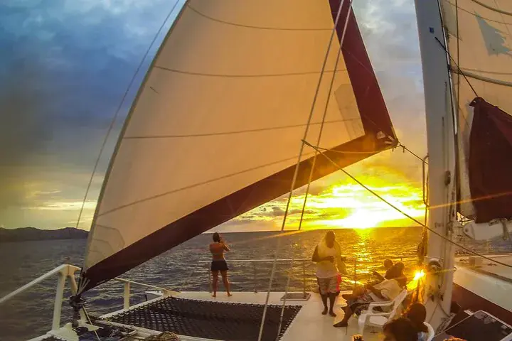 Marlin del Rey Catamaran – Tamarindo & Playas del Coco
